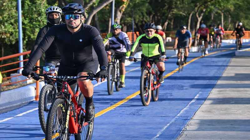 bicicleteando